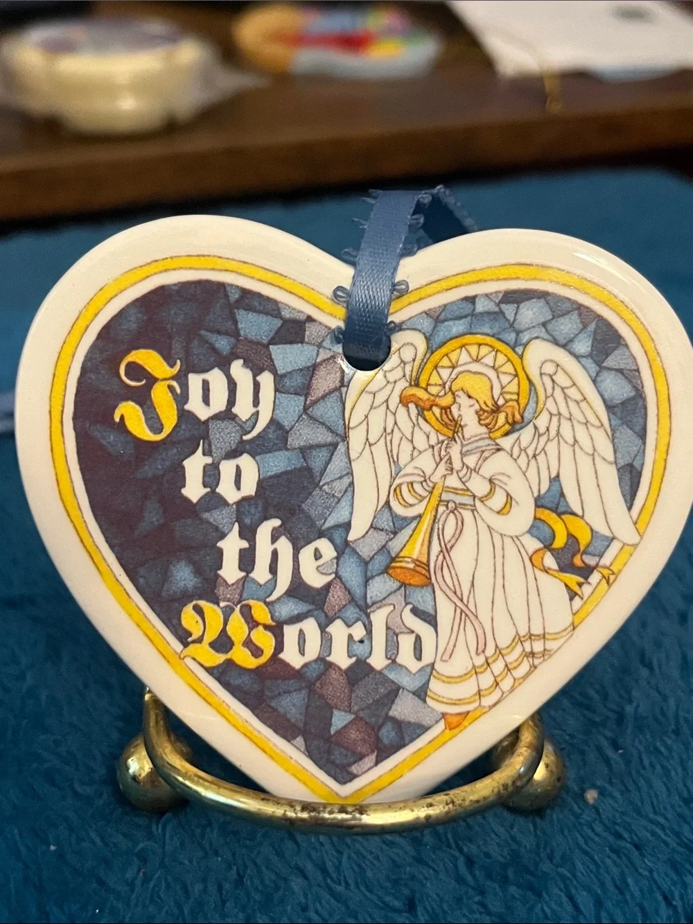 Heart-Shaped 'Joy to the World' Holiday Ornament - Blue and White 013